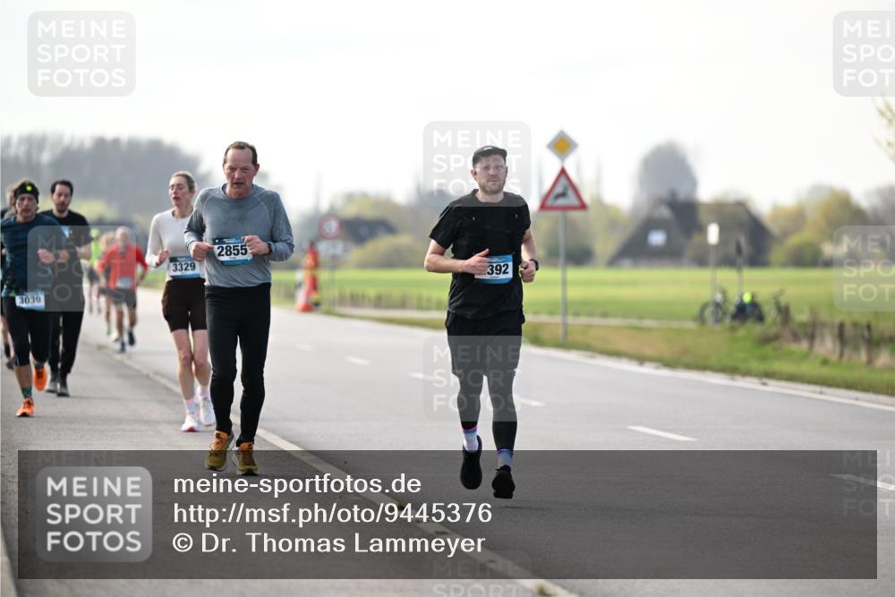 12.04.2026 - 45. Internationalen Wilhelmsburger Insellauf Dr. Thomas Lammeyer http://msf.ph/oto/9445376 12.04.2026 10:22:50 Laufen 3039, 3329, 2855, 392 meine-sportfotos.de