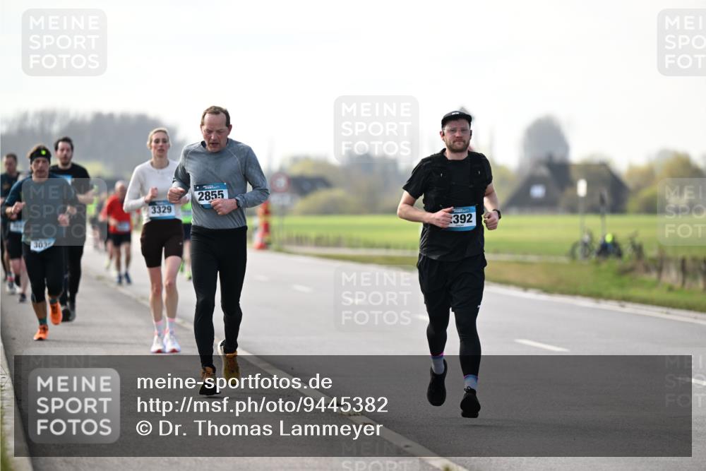 12.04.2026 - 45. Internationalen Wilhelmsburger Insellauf Dr. Thomas Lammeyer http://msf.ph/oto/9445382 12.04.2026 10:22:50 Laufen 3032, 3329, 2855, 392 meine-sportfotos.de