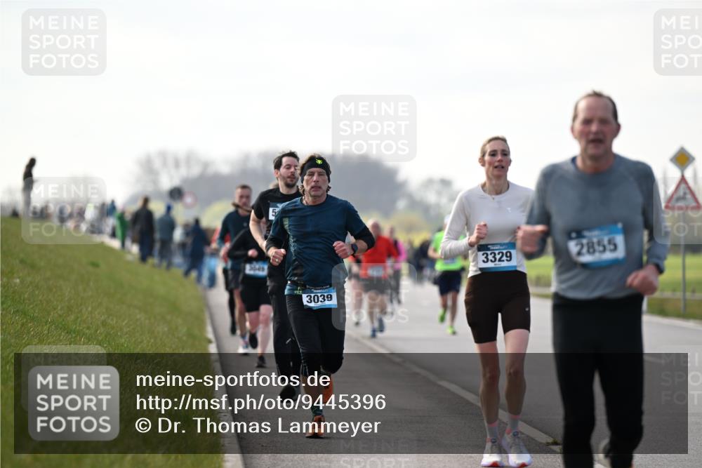 12.04.2026 - 45. Internationalen Wilhelmsburger Insellauf Dr. Thomas Lammeyer http://msf.ph/oto/9445396 12.04.2026 10:22:54 Laufen 5, 3039, 3329, 2855 meine-sportfotos.de