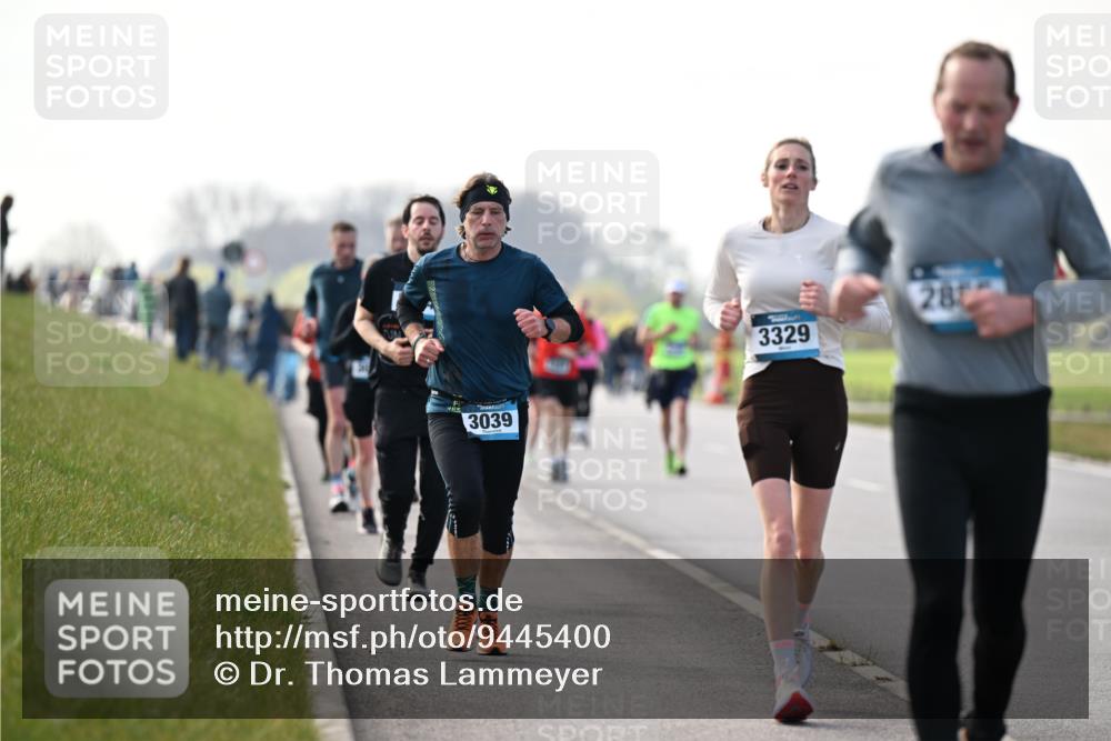 12.04.2026 - 45. Internationalen Wilhelmsburger Insellauf Dr. Thomas Lammeyer http://msf.ph/oto/9445400 12.04.2026 10:22:54 Laufen 3039, 28, 3329 meine-sportfotos.de