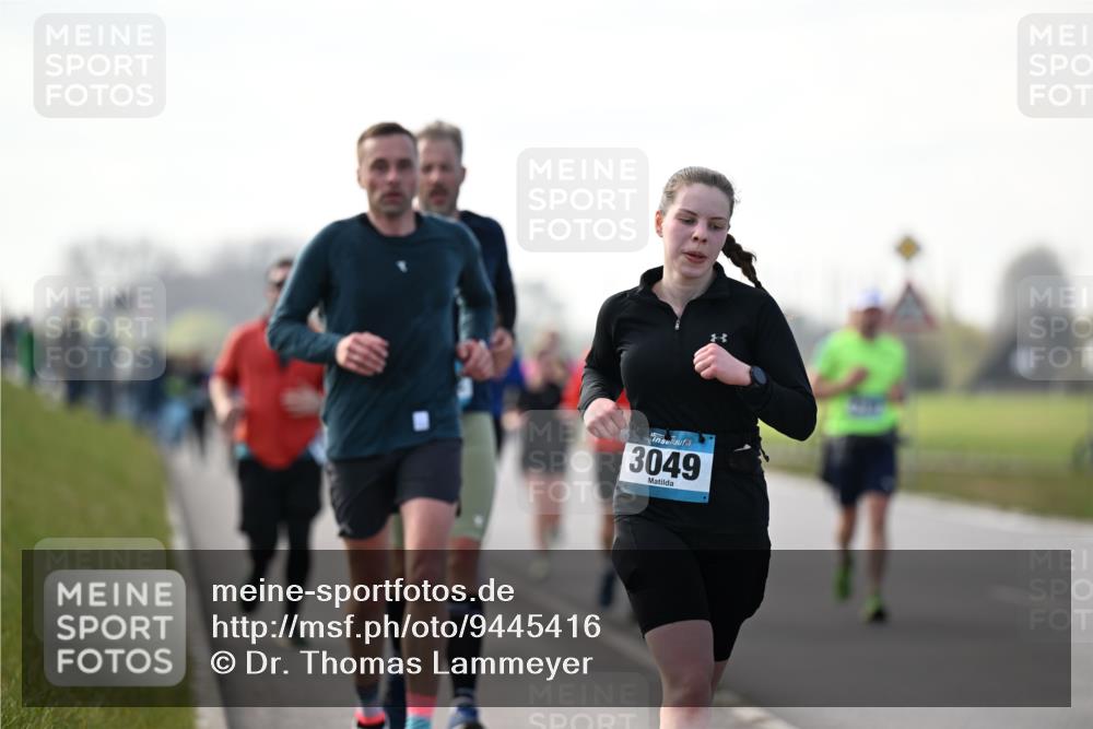 12.04.2026 - 45. Internationalen Wilhelmsburger Insellauf Dr. Thomas Lammeyer http://msf.ph/oto/9445416 12.04.2026 10:23:02 Laufen 3049 meine-sportfotos.de
