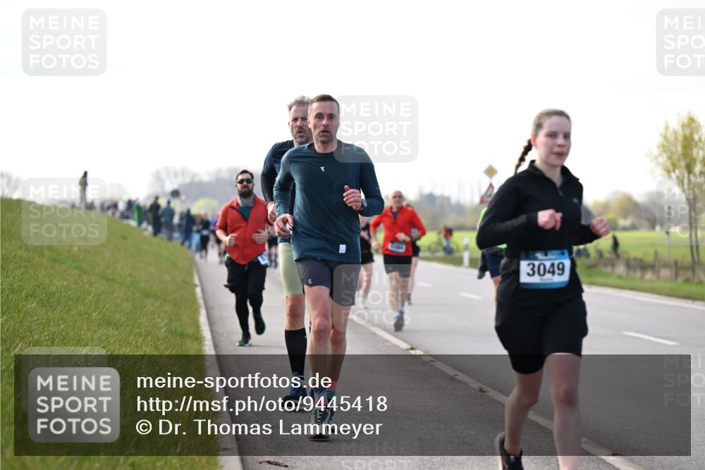 12.04.2026 - 45. Internationalen Wilhelmsburger Insellauf Dr. Thomas Lammeyer http://msf.ph/oto/9445418 12.04.2026 10:23:03 Laufen 3049 meine-sportfotos.de