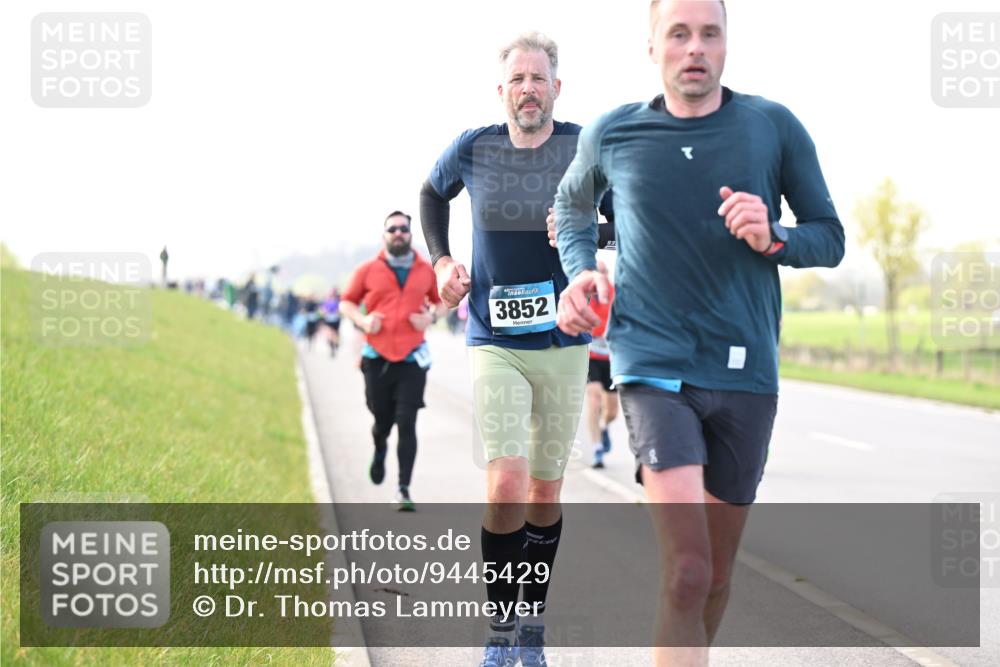12.04.2026 - 45. Internationalen Wilhelmsburger Insellauf Dr. Thomas Lammeyer http://msf.ph/oto/9445429 12.04.2026 10:23:05 Laufen 3852 meine-sportfotos.de