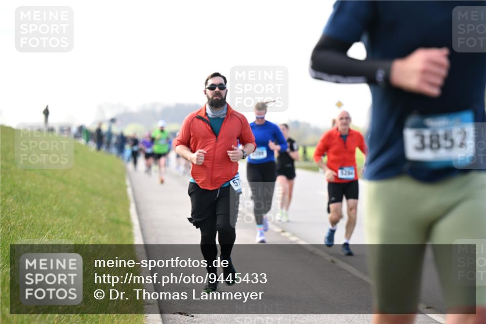 12.04.2026 - 45. Internationalen Wilhelmsburger Insellauf Dr. Thomas Lammeyer http://msf.ph/oto/9445433 12.04.2026 10:23:06 Laufen 57, 3852 meine-sportfotos.de