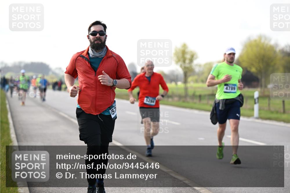 12.04.2026 - 45. Internationalen Wilhelmsburger Insellauf Dr. Thomas Lammeyer http://msf.ph/oto/9445446 12.04.2026 10:23:08 Laufen 157, 5284, 4789 meine-sportfotos.de