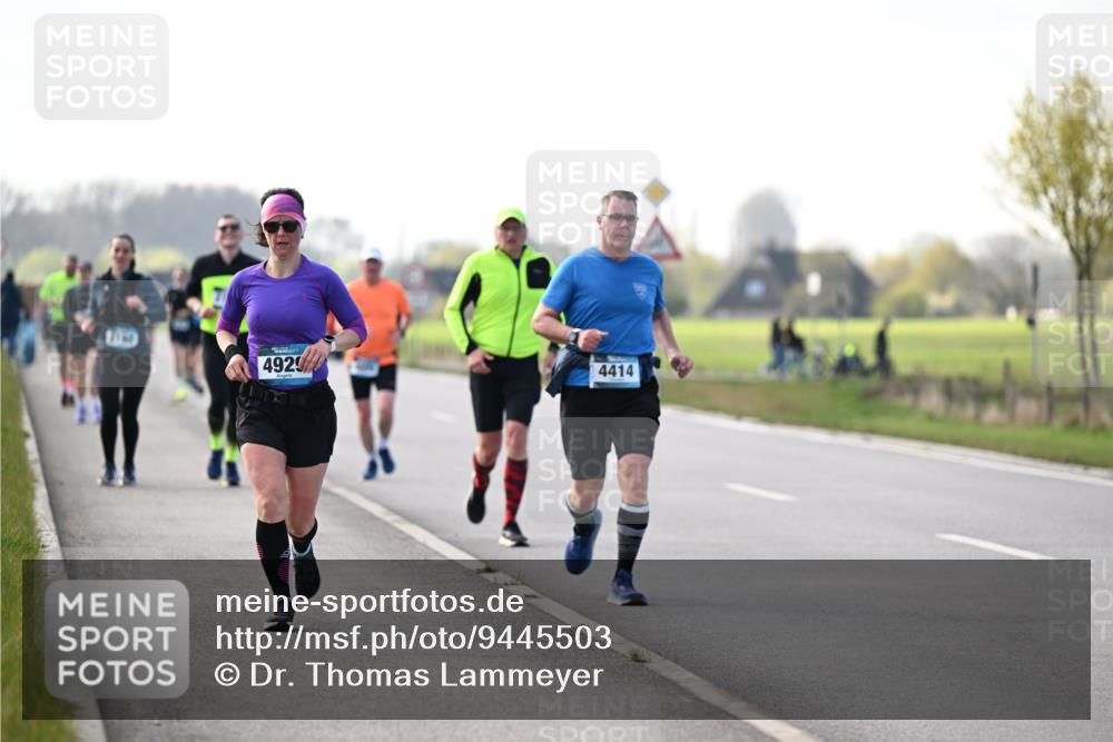 12.04.2026 - 45. Internationalen Wilhelmsburger Insellauf Dr. Thomas Lammeyer http://msf.ph/oto/9445503 12.04.2026 10:23:21 Laufen 7166, 4929, 4414 meine-sportfotos.de