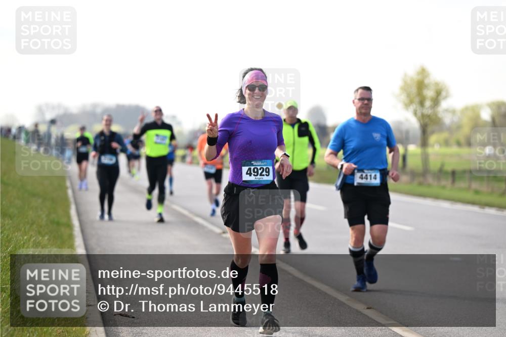 12.04.2026 - 45. Internationalen Wilhelmsburger Insellauf Dr. Thomas Lammeyer http://msf.ph/oto/9445518 12.04.2026 10:23:24 Laufen 4929, 4414 meine-sportfotos.de