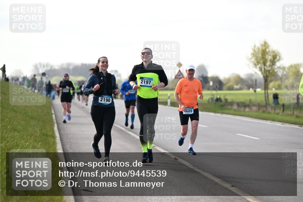 12.04.2026 - 45. Internationalen Wilhelmsburger Insellauf Dr. Thomas Lammeyer http://msf.ph/oto/9445539 12.04.2026 10:23:28 Laufen 2198, 2197, 689 meine-sportfotos.de