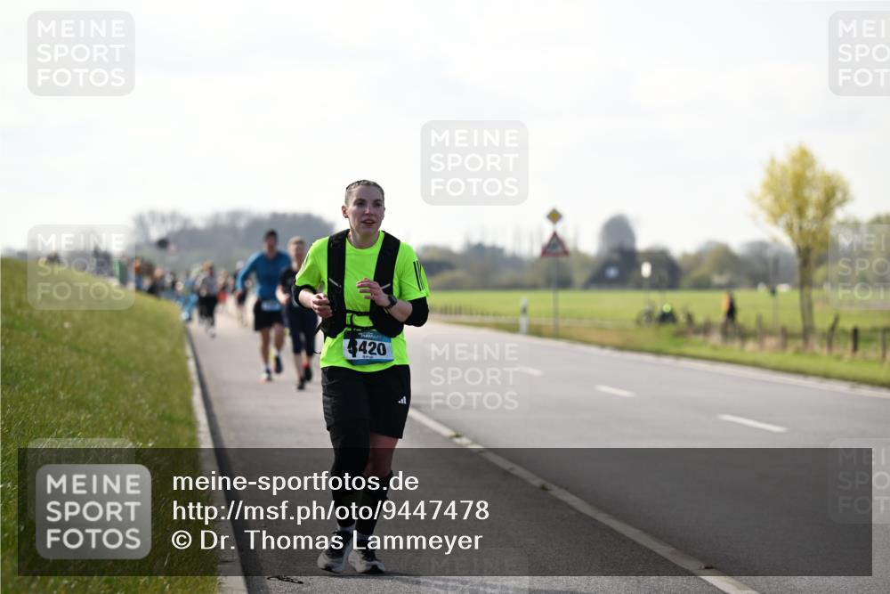 12.04.2026 - 45. Internationalen Wilhelmsburger Insellauf Dr. Thomas Lammeyer http://msf.ph/oto/9447478 12.04.2026 10:30:16 Laufen 420 meine-sportfotos.de
