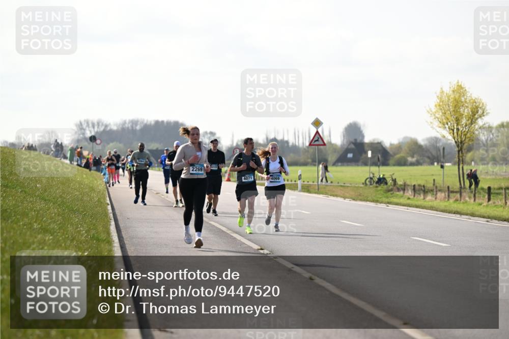 12.04.2026 - 45. Internationalen Wilhelmsburger Insellauf Dr. Thomas Lammeyer http://msf.ph/oto/9447520 12.04.2026 10:30:31 Laufen 3064, 419, 2269, 4071, 4069 meine-sportfotos.de