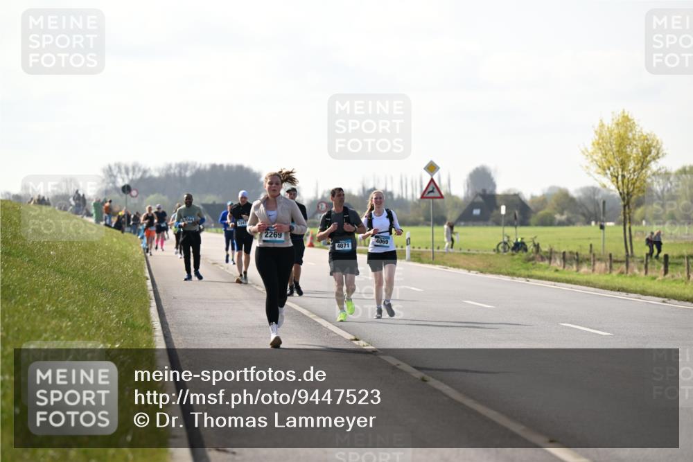 12.04.2026 - 45. Internationalen Wilhelmsburger Insellauf Dr. Thomas Lammeyer http://msf.ph/oto/9447523 12.04.2026 10:30:31 Laufen 3347, 2269, 4069, 4071 meine-sportfotos.de