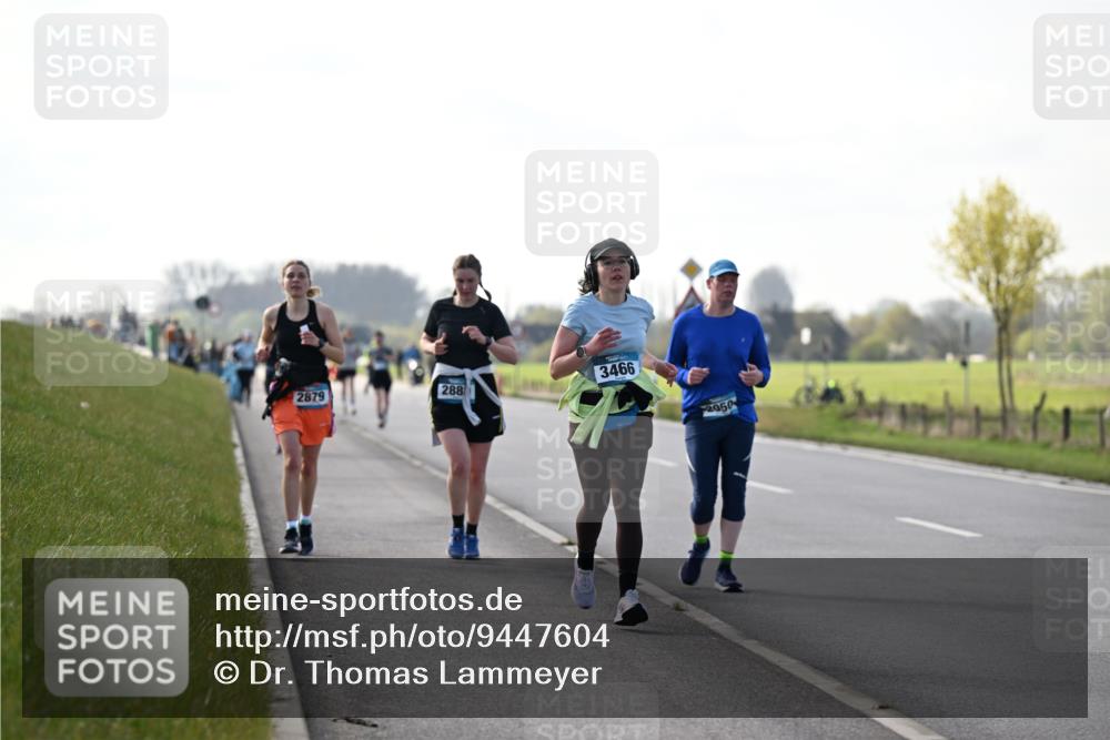 12.04.2026 - 45. Internationalen Wilhelmsburger Insellauf Dr. Thomas Lammeyer http://msf.ph/oto/9447604 12.04.2026 10:30:52 Laufen 288, 2879, 3466, 2050 meine-sportfotos.de