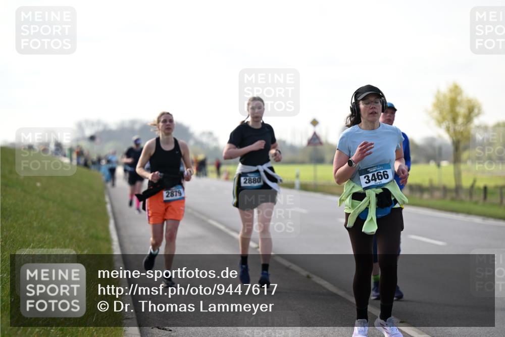 12.04.2026 - 45. Internationalen Wilhelmsburger Insellauf Dr. Thomas Lammeyer http://msf.ph/oto/9447617 12.04.2026 10:30:54 Laufen 2879, 2880, 3466 meine-sportfotos.de
