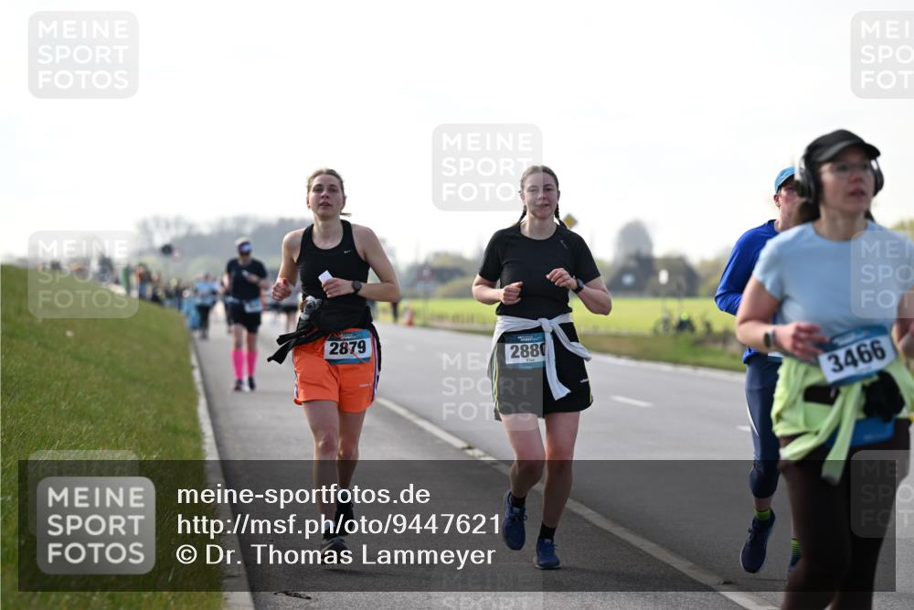 12.04.2026 - 45. Internationalen Wilhelmsburger Insellauf Dr. Thomas Lammeyer http://msf.ph/oto/9447621 12.04.2026 10:30:55 Laufen 2879, 2880, 3466 meine-sportfotos.de
