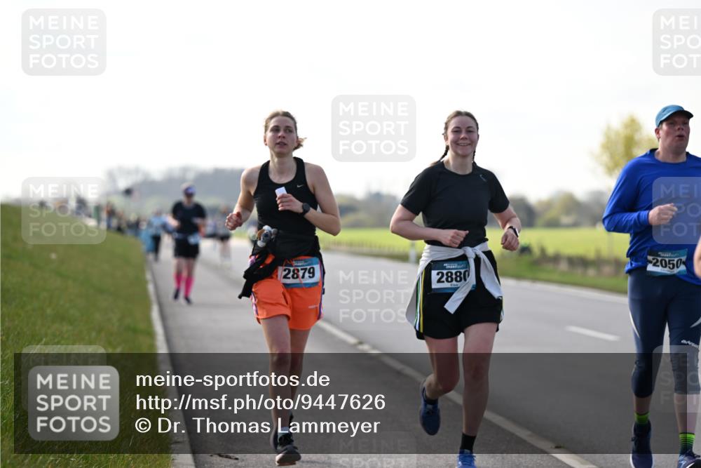 12.04.2026 - 45. Internationalen Wilhelmsburger Insellauf Dr. Thomas Lammeyer http://msf.ph/oto/9447626 12.04.2026 10:30:56 Laufen 2879, 2880, 2050 meine-sportfotos.de