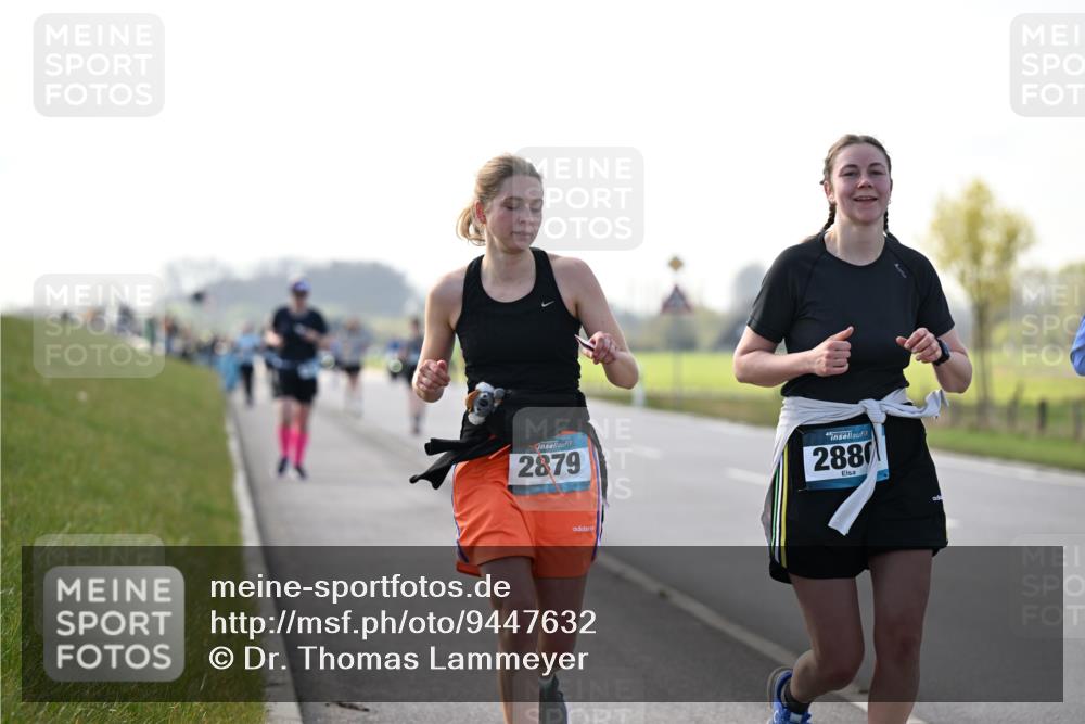 12.04.2026 - 45. Internationalen Wilhelmsburger Insellauf Dr. Thomas Lammeyer http://msf.ph/oto/9447632 12.04.2026 10:30:57 Laufen 2879, 2880 meine-sportfotos.de