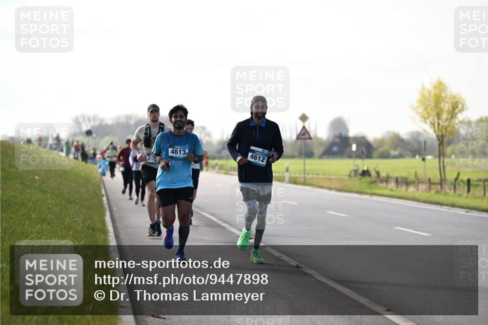 12.04.2026 - 45. Internationalen Wilhelmsburger Insellauf Dr. Thomas Lammeyer http://msf.ph/oto/9447898 12.04.2026 10:32:08 Laufen 4613, 4612, 4612 meine-sportfotos.de