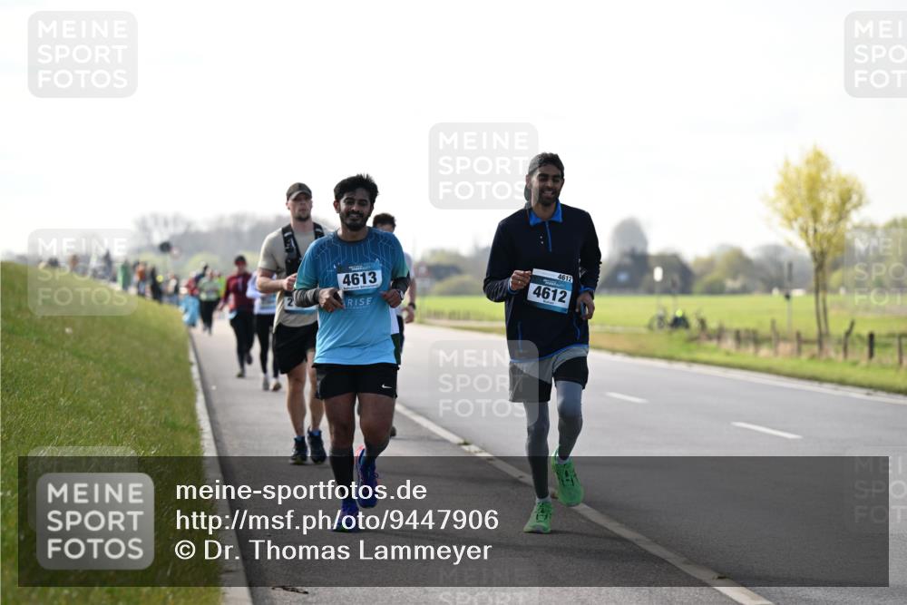 12.04.2026 - 45. Internationalen Wilhelmsburger Insellauf Dr. Thomas Lammeyer http://msf.ph/oto/9447906 12.04.2026 10:32:09 Laufen 4613, 4612, 4612 meine-sportfotos.de