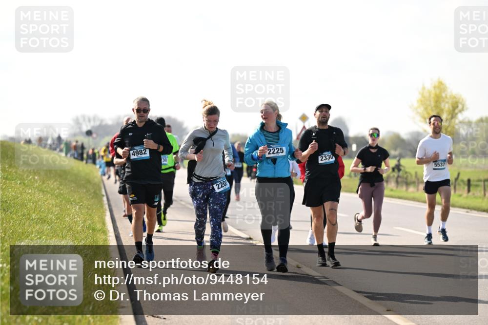 12.04.2026 - 45. Internationalen Wilhelmsburger Insellauf Dr. Thomas Lammeyer http://msf.ph/oto/9448154 12.04.2026 10:33:26 Laufen 4982, 30, 220, 2225, 2330, 5537 meine-sportfotos.de