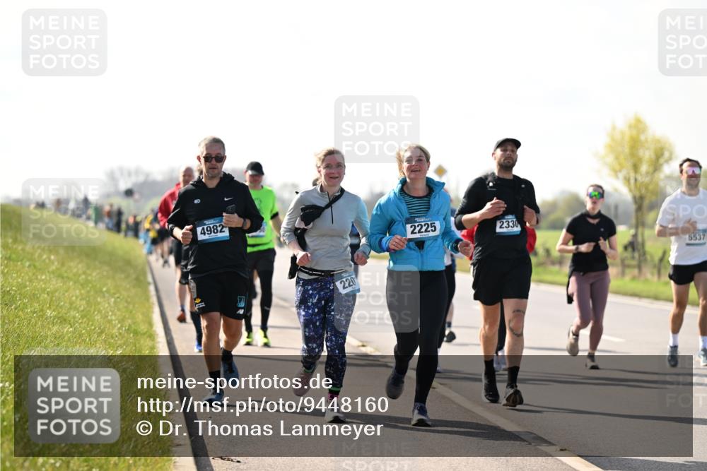 12.04.2026 - 45. Internationalen Wilhelmsburger Insellauf Dr. Thomas Lammeyer http://msf.ph/oto/9448160 12.04.2026 10:33:27 Laufen 4982, 220, 2225, 2330, 5537 meine-sportfotos.de