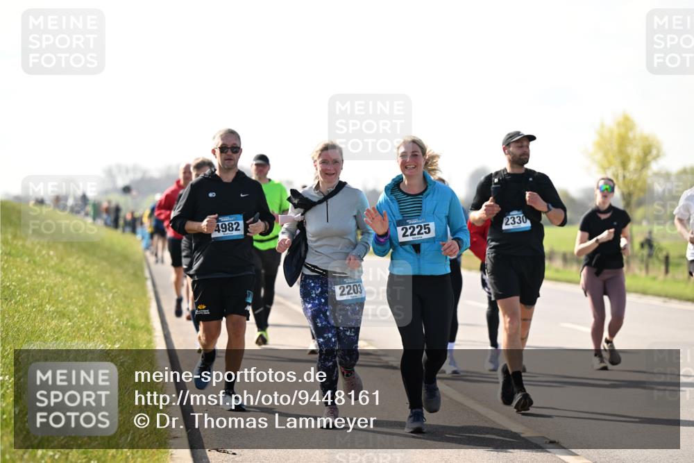 12.04.2026 - 45. Internationalen Wilhelmsburger Insellauf Dr. Thomas Lammeyer http://msf.ph/oto/9448161 12.04.2026 10:33:27 Laufen 4982, 2203, 2225, 2330 meine-sportfotos.de
