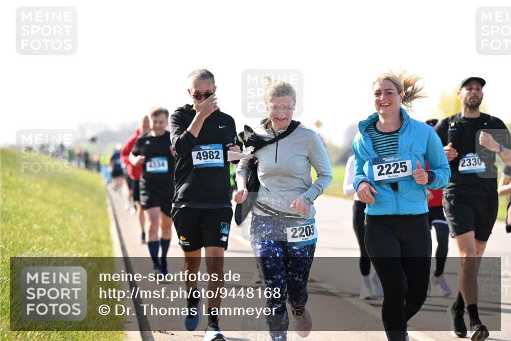 12.04.2026 - 45. Internationalen Wilhelmsburger Insellauf Dr. Thomas Lammeyer http://msf.ph/oto/9448168 12.04.2026 10:33:29 Laufen 4334, 4982, 2203, 2225, 2330 meine-sportfotos.de