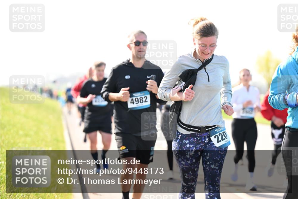12.04.2026 - 45. Internationalen Wilhelmsburger Insellauf Dr. Thomas Lammeyer http://msf.ph/oto/9448173 12.04.2026 10:33:30 Laufen 4982, 45, 220, 2642 meine-sportfotos.de