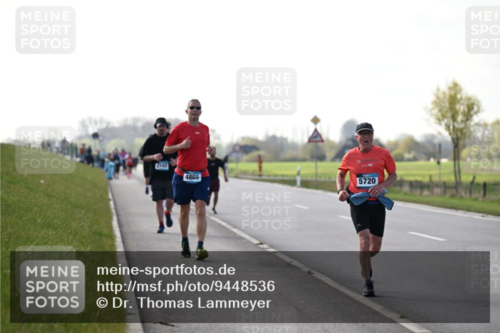 12.04.2026 - 45. Internationalen Wilhelmsburger Insellauf Dr. Thomas Lammeyer http://msf.ph/oto/9448536 12.04.2026 10:35:14 Laufen 2142, 4865, 19, 5720 meine-sportfotos.de