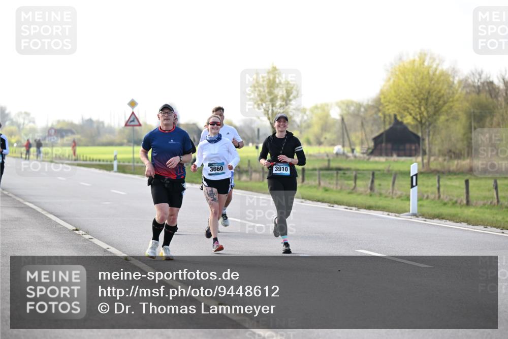 12.04.2026 - 45. Internationalen Wilhelmsburger Insellauf Dr. Thomas Lammeyer http://msf.ph/oto/9448612 12.04.2026 10:35:41 Laufen 3660, 3910 meine-sportfotos.de