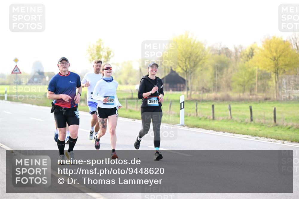 12.04.2026 - 45. Internationalen Wilhelmsburger Insellauf Dr. Thomas Lammeyer http://msf.ph/oto/9448620 12.04.2026 10:35:42 Laufen 560, 3910 meine-sportfotos.de