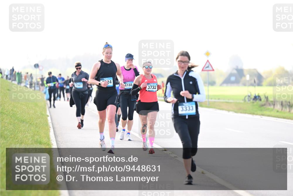 12.04.2026 - 45. Internationalen Wilhelmsburger Insellauf Dr. Thomas Lammeyer http://msf.ph/oto/9448631 12.04.2026 10:35:47 Laufen 24, 2567, 4188, 3732, 3333 meine-sportfotos.de