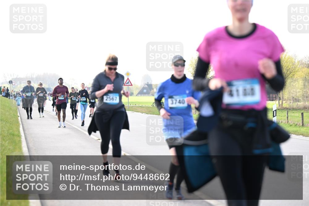 12.04.2026 - 45. Internationalen Wilhelmsburger Insellauf Dr. Thomas Lammeyer http://msf.ph/oto/9448662 12.04.2026 10:35:55 Laufen 5756, 4100, 3005, 5842, 2567, 3740 meine-sportfotos.de