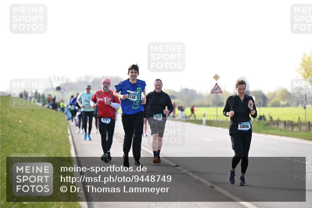 12.04.2026 - 45. Internationalen Wilhelmsburger Insellauf Dr. Thomas Lammeyer http://msf.ph/oto/9448749 12.04.2026 10:36:13 Laufen 3748, 3748, 4911, 956, 5806 meine-sportfotos.de