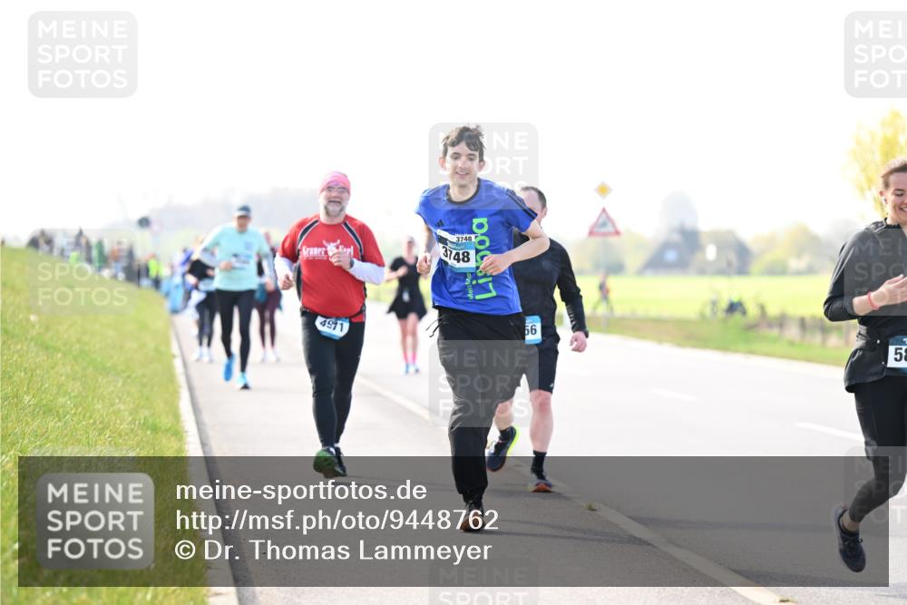 12.04.2026 - 45. Internationalen Wilhelmsburger Insellauf Dr. Thomas Lammeyer http://msf.ph/oto/9448762 12.04.2026 10:36:15 Laufen 4911, 3748, 3748, 56, 58 meine-sportfotos.de