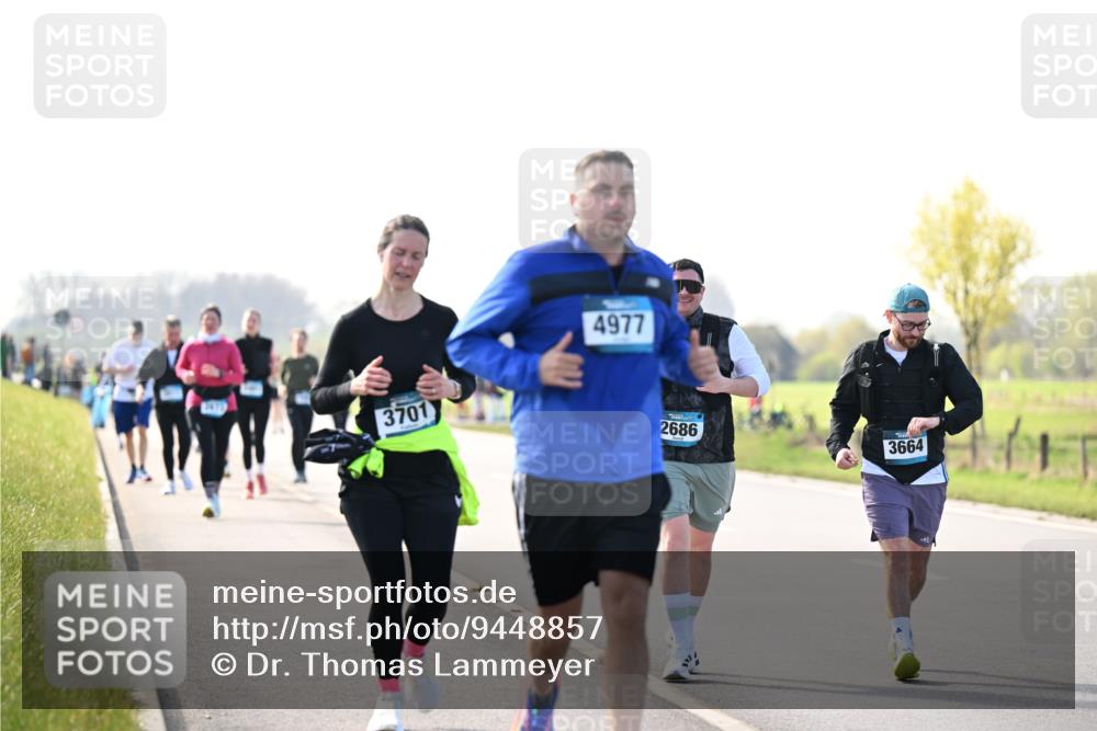 12.04.2026 - 45. Internationalen Wilhelmsburger Insellauf Dr. Thomas Lammeyer http://msf.ph/oto/9448857 12.04.2026 10:36:34 Laufen 3701, 4977, 2686, 3664 meine-sportfotos.de