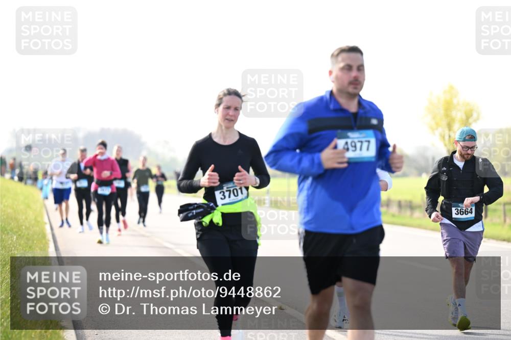 12.04.2026 - 45. Internationalen Wilhelmsburger Insellauf Dr. Thomas Lammeyer http://msf.ph/oto/9448862 12.04.2026 10:36:35 Laufen 3701, 4977, 3664 meine-sportfotos.de