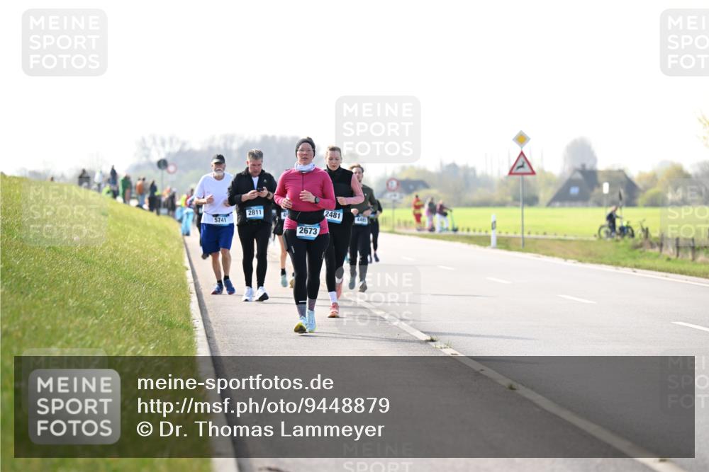 12.04.2026 - 45. Internationalen Wilhelmsburger Insellauf Dr. Thomas Lammeyer http://msf.ph/oto/9448879 12.04.2026 10:36:38 Laufen 2811, 5741, 2673, 2481, 448 meine-sportfotos.de