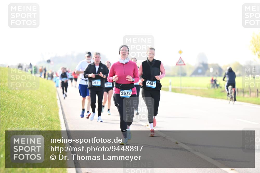 12.04.2026 - 45. Internationalen Wilhelmsburger Insellauf Dr. Thomas Lammeyer http://msf.ph/oto/9448897 12.04.2026 10:36:41 Laufen 2811, 2673, 2481 meine-sportfotos.de