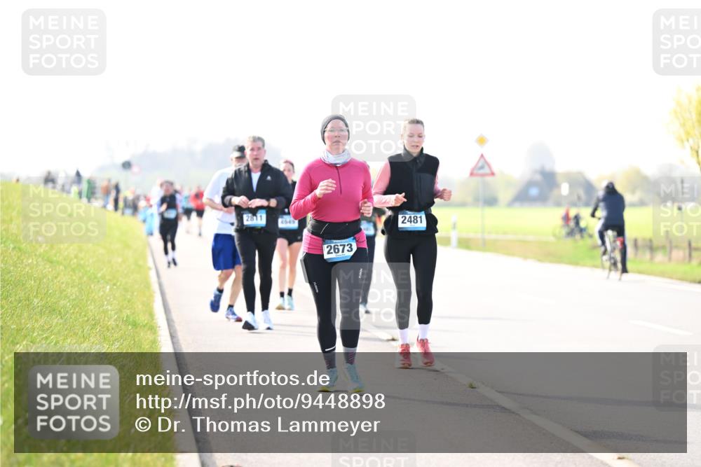 12.04.2026 - 45. Internationalen Wilhelmsburger Insellauf Dr. Thomas Lammeyer http://msf.ph/oto/9448898 12.04.2026 10:36:41 Laufen 2811, 4545, 2673, 2481 meine-sportfotos.de