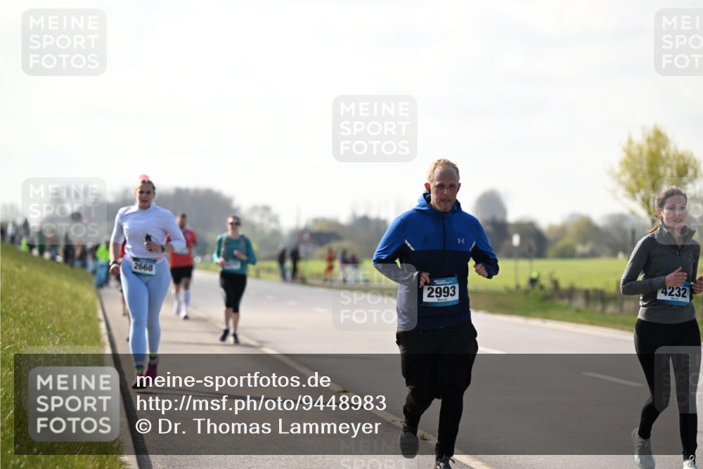 12.04.2026 - 45. Internationalen Wilhelmsburger Insellauf Dr. Thomas Lammeyer http://msf.ph/oto/9448983 12.04.2026 10:37:04 Laufen 2668, 2993, 4232 meine-sportfotos.de