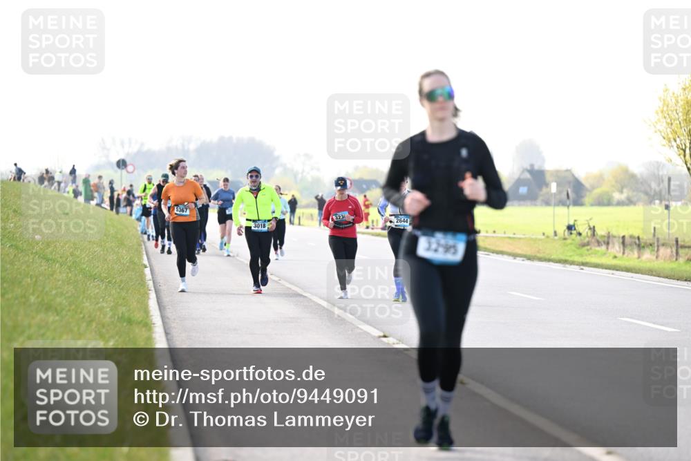 12.04.2026 - 45. Internationalen Wilhelmsburger Insellauf Dr. Thomas Lammeyer http://msf.ph/oto/9449091 12.04.2026 10:37:26 Laufen 5367, 323, 3018, 2644, 32, 95 meine-sportfotos.de