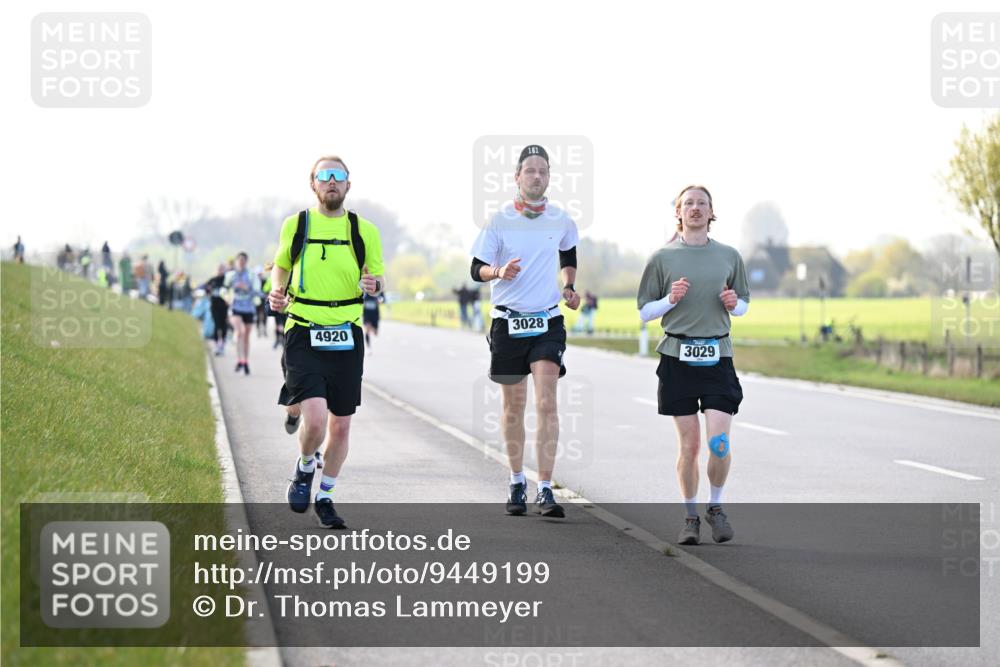 12.04.2026 - 45. Internationalen Wilhelmsburger Insellauf Dr. Thomas Lammeyer http://msf.ph/oto/9449199 12.04.2026 10:37:50 Laufen 161, 3028, 4920, 3029 meine-sportfotos.de