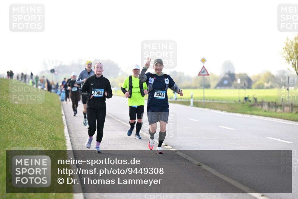 12.04.2026 - 45. Internationalen Wilhelmsburger Insellauf Dr. Thomas Lammeyer http://msf.ph/oto/9449308 12.04.2026 10:38:09 Laufen 3383, 3382 meine-sportfotos.de
