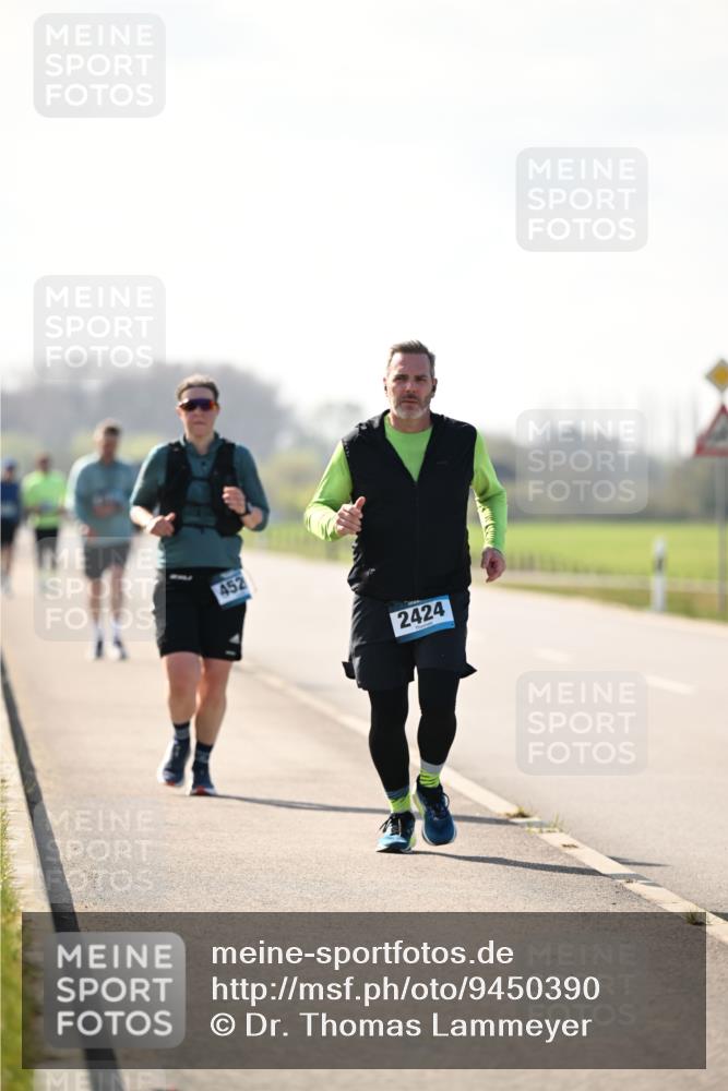 12.04.2026 - 45. Internationalen Wilhelmsburger Insellauf Dr. Thomas Lammeyer http://msf.ph/oto/9450390 12.04.2026 10:43:15 Laufen 452, 2424 meine-sportfotos.de
