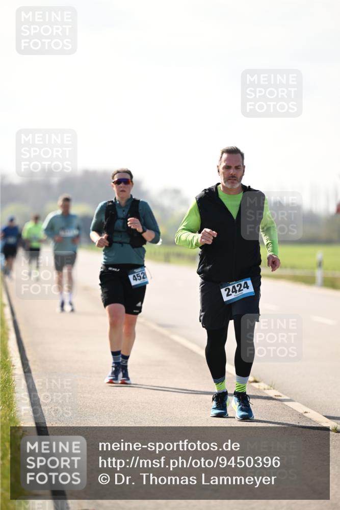 12.04.2026 - 45. Internationalen Wilhelmsburger Insellauf Dr. Thomas Lammeyer http://msf.ph/oto/9450396 12.04.2026 10:43:16 Laufen 452, 2424 meine-sportfotos.de