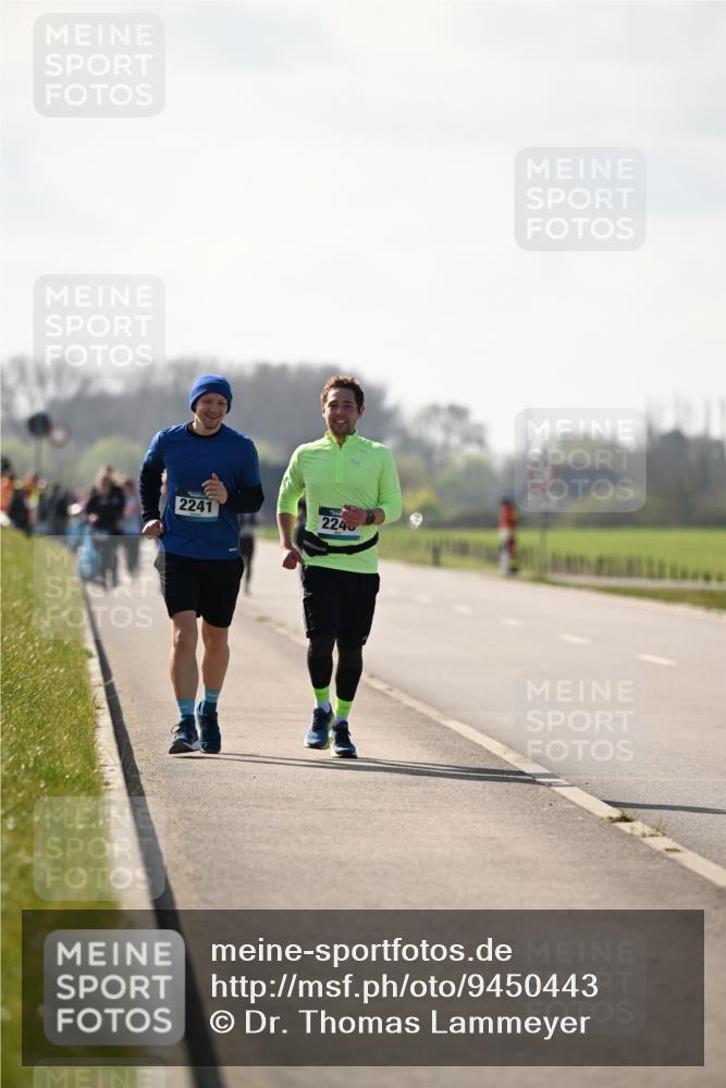 12.04.2026 - 45. Internationalen Wilhelmsburger Insellauf Dr. Thomas Lammeyer http://msf.ph/oto/9450443 12.04.2026 10:43:35 Laufen 2241, 2245 meine-sportfotos.de