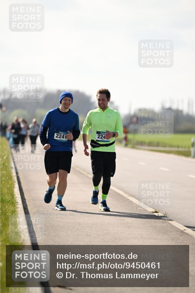 12.04.2026 - 45. Internationalen Wilhelmsburger Insellauf Dr. Thomas Lammeyer http://msf.ph/oto/9450461 12.04.2026 10:43:37 Laufen 2241, 224 meine-sportfotos.de