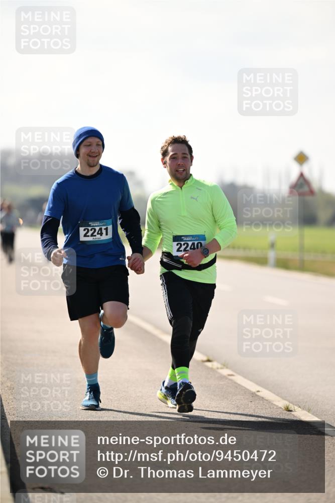 12.04.2026 - 45. Internationalen Wilhelmsburger Insellauf Dr. Thomas Lammeyer http://msf.ph/oto/9450472 12.04.2026 10:43:39 Laufen 2241, 4, 2240 meine-sportfotos.de