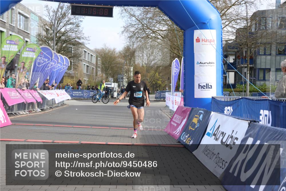 12.04.2026 - 45. Internationalen Wilhelmsburger Insellauf Strokosch-Dieckow http://msf.ph/oto/9450486 12.04.2026 10:05:07 Ziel 5293 meine-sportfotos.de