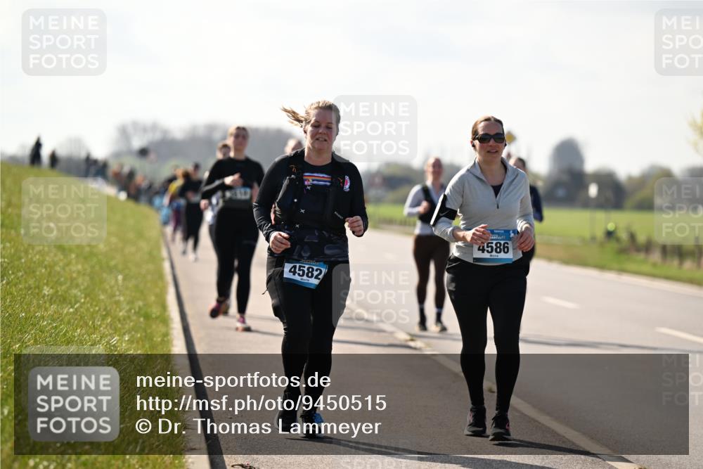 12.04.2026 - 45. Internationalen Wilhelmsburger Insellauf Dr. Thomas Lammeyer http://msf.ph/oto/9450515 12.04.2026 10:44:01 Laufen 4582, 4586 meine-sportfotos.de